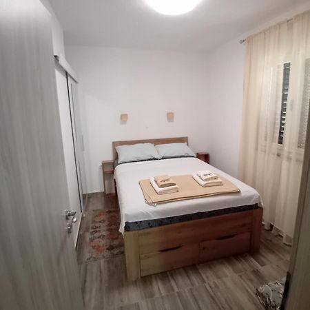 Apartmani Vrzic Baška Buitenkant foto
