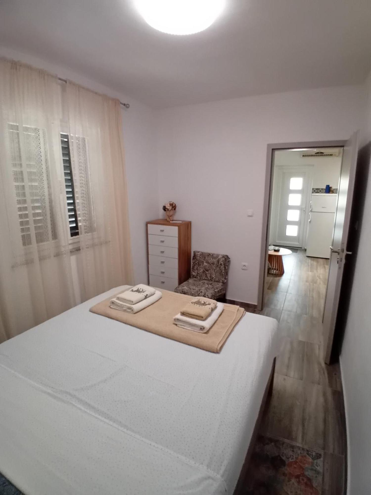 Apartmani Vrzic Baška Buitenkant foto